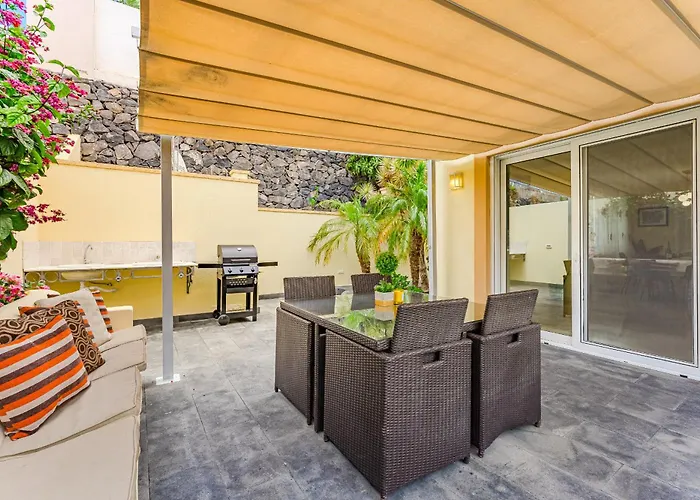 Вілла Jardin Del Sol Адехе